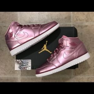 jordan 1 retro mid pink